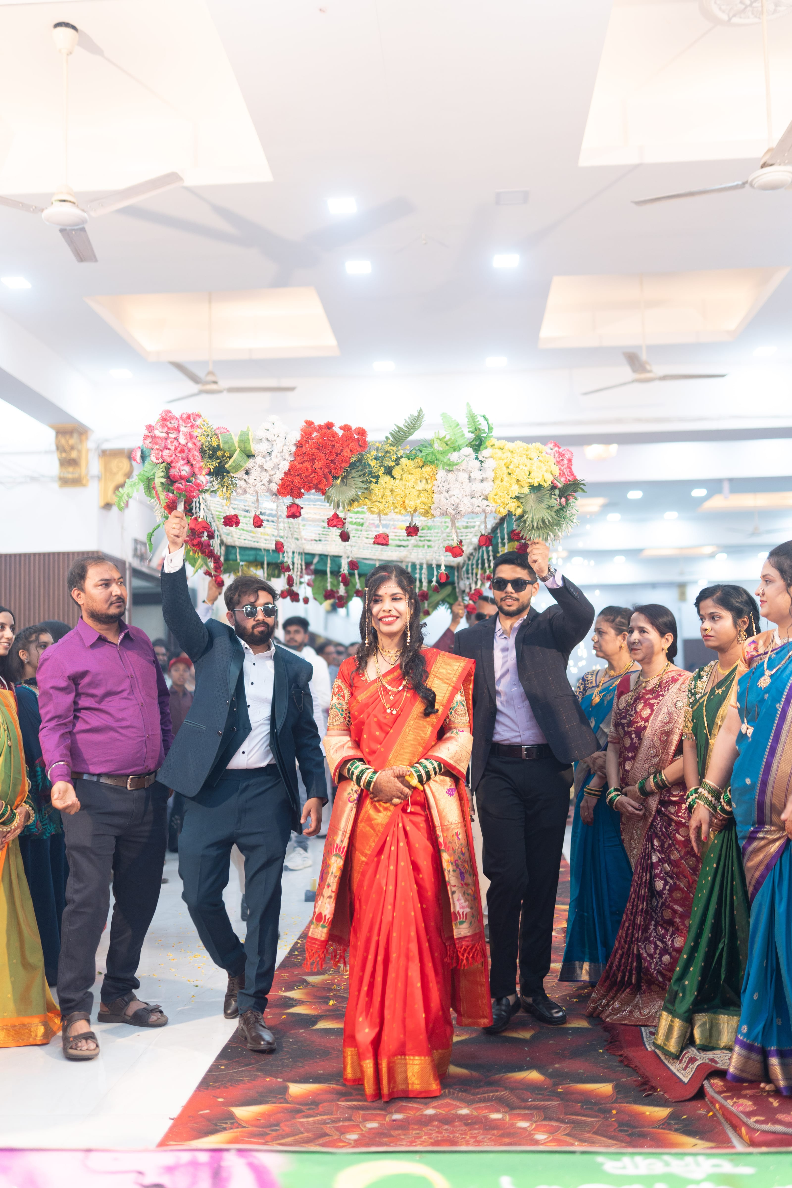 Bride’s entry, wide, guests reacting
